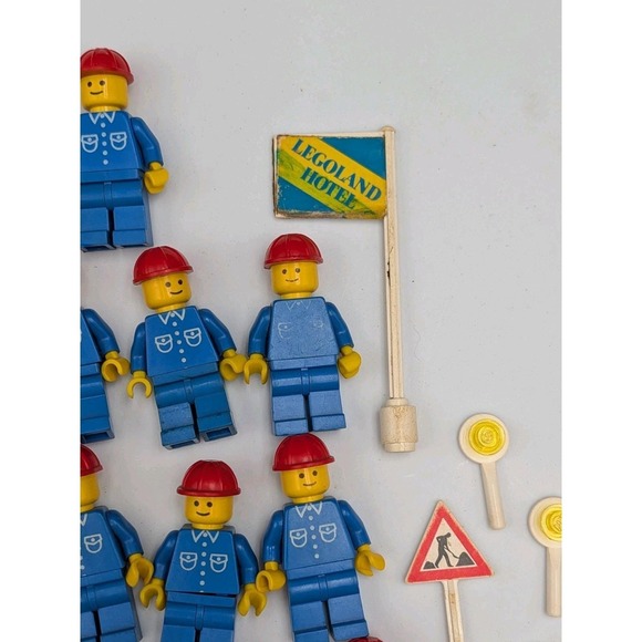 17 VTG 80s LEGO Train Maintenance Construction Workers Signs City Town Classic - Picture 5 of 7
